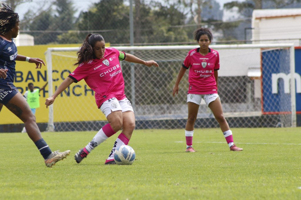 Dragonas de IDV inaugurará primer centro de alto rendimiento especializado  en fútbol femenino - La Red 102.1