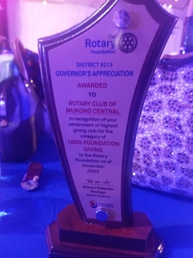Rotary Club of Mukono Central (@rotarymukono112) on Twitter photo RC Mukono Central scooped the Highest giving club in the category of 100% giving. Congratulations team <a href="/KafeeroMoses/">AIGP Kafeero Moses</a> <a href="/odagacharles/">Charles Odaga</a>  <a href="/Rotary_Bukoto/">Rotary Club of Bukoto</a> <a href="/RCMuyenga/">rcmuyenga.com</a> RC Mukono Central scooped the Highest giving club in the category of 100% giving. Congratulations team <a href="/KafeeroMoses/">AIGP Kafeero Moses</a> <a href="/odagacharles/">Charles Odaga</a>  <a href="/Rotary_Bukoto/">Rotary Club of Bukoto</a> <a href="/RCMuyenga/">rcmuyenga.com</a>
