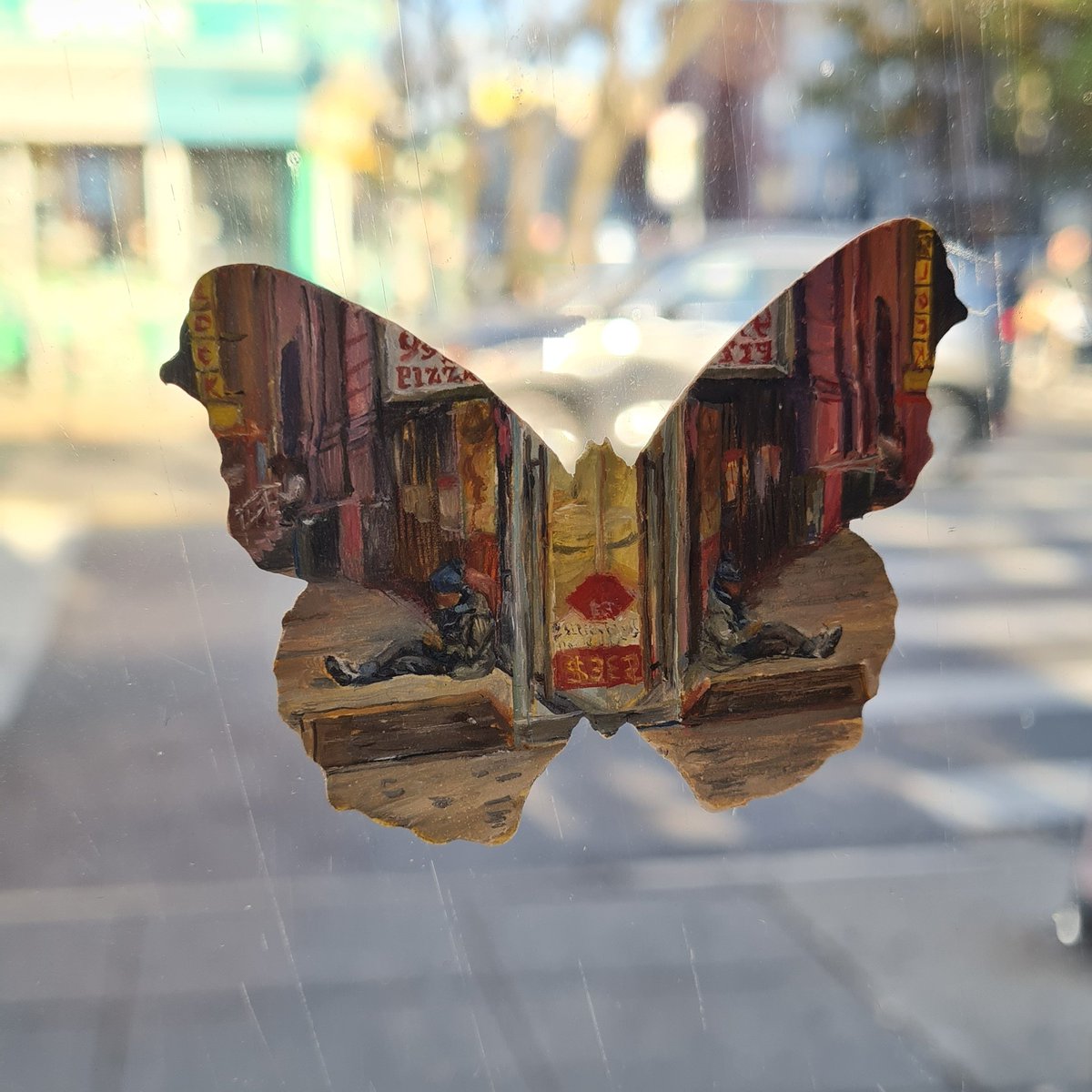JanChlup's tweet photo. Spotted across New York City🦋
#painting #miniturepainting #newyork #autumninnewyork #art  #butterflies #butterfly https://t.co/FByD33OuZg