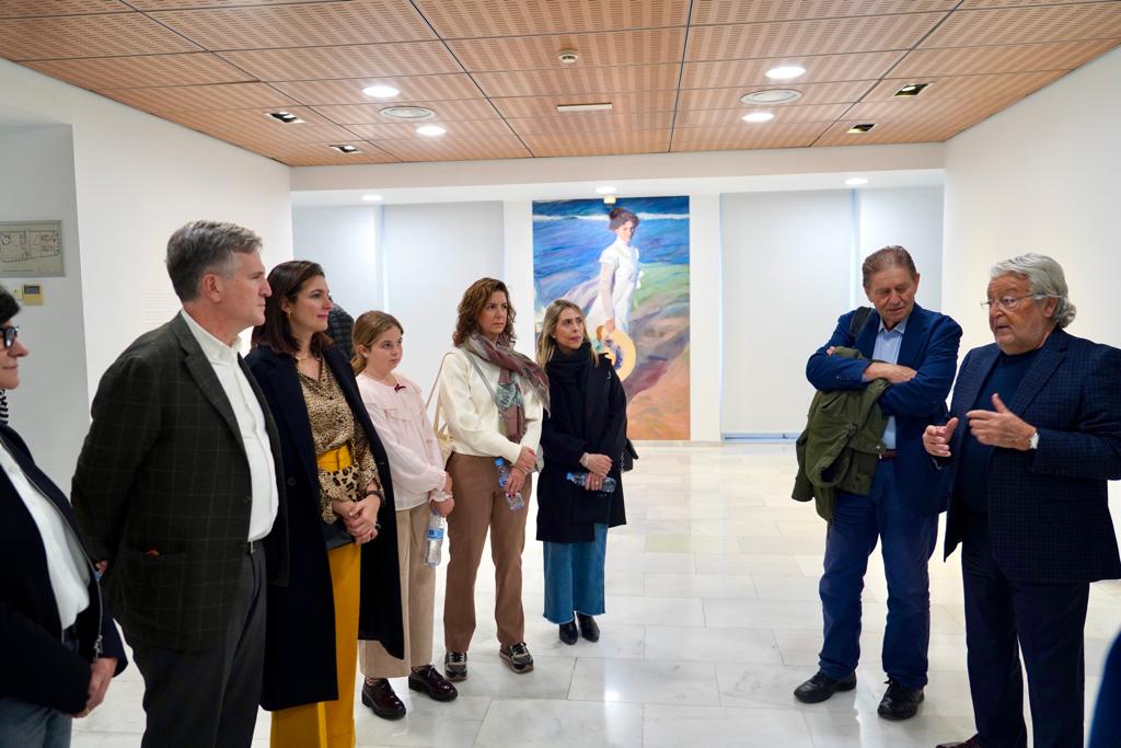 Hoy nuestros #PremiosReiJaume 2023 han continuado con el programa cultural, disfrutando de dos centros de arte referentes en Valencia🎨 ✅El recién inaugurado @CentroArteHH ✅Y la exposición de 'Sorolla a través de la luz' en la @FundacionBcja