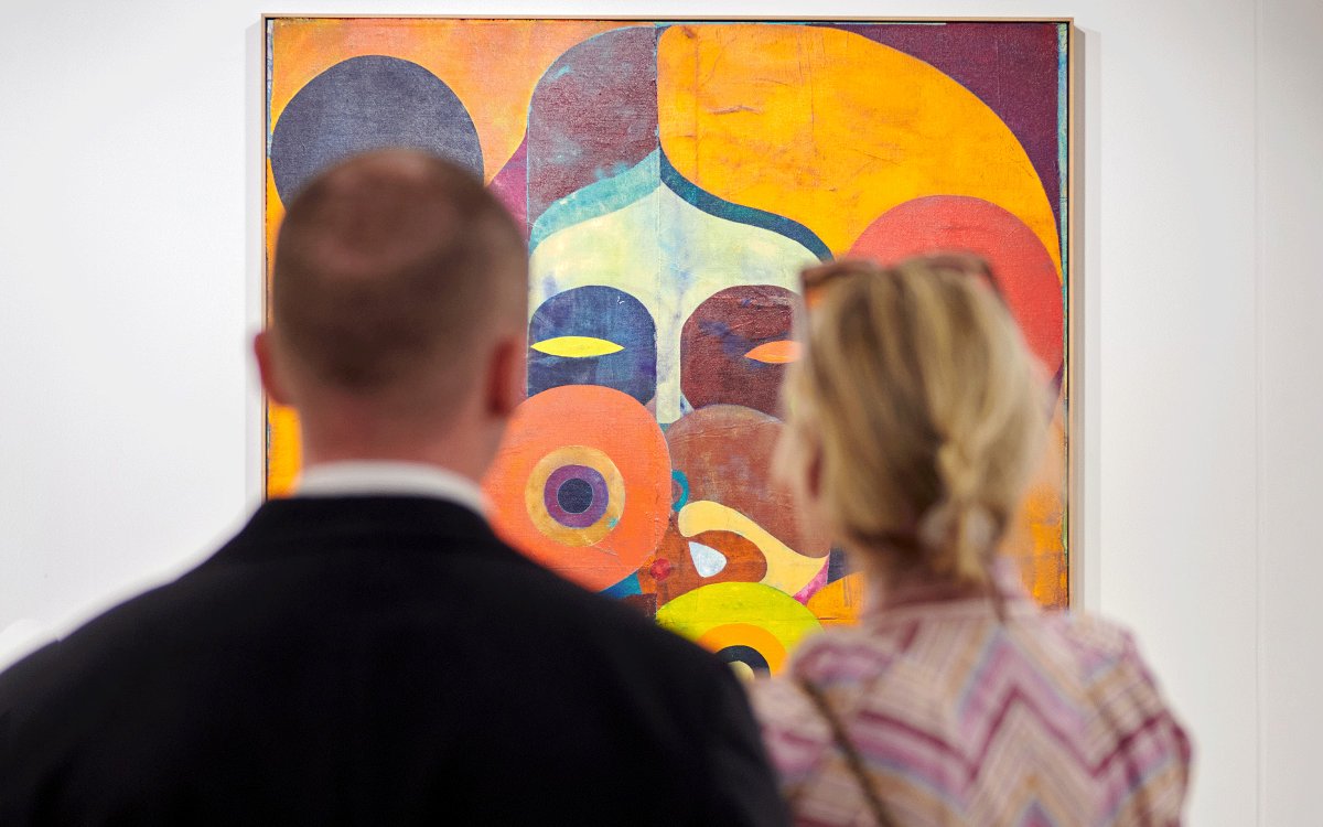 ArtBasel's tweet photo. #ArtBaselStories: Everything you ever wanted to know about art advisors. 

In our series spotlighting the behind-the-scenes world of the four fairs, New York art advisors Maria Brito and Alex Glauber explain their multifaceted work. 

Read full story: https://t.co/lxJK0hi7fV https://t.co/wGmMuXUXxR