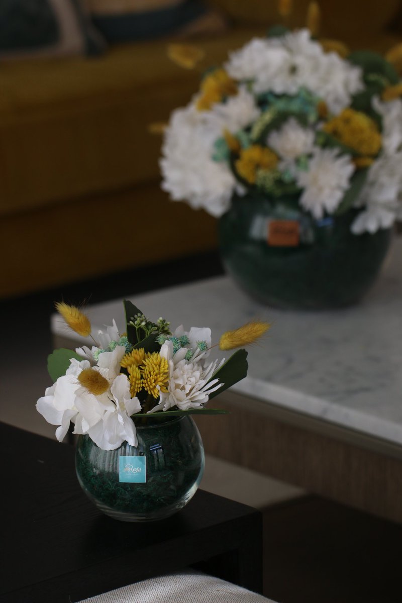 REFD8171's tweet photo. تنسيق فازة للمجلس مع فازات صغيره لطاولات الخدمة 💛🌱
هدية مثالية لمن تحبين بمناسبة المنزل الجديد 🌱

#رفد #تنسيق #فازة #فازة_ورد #هدية_منزل https://t.co/tNyg4BFPWt