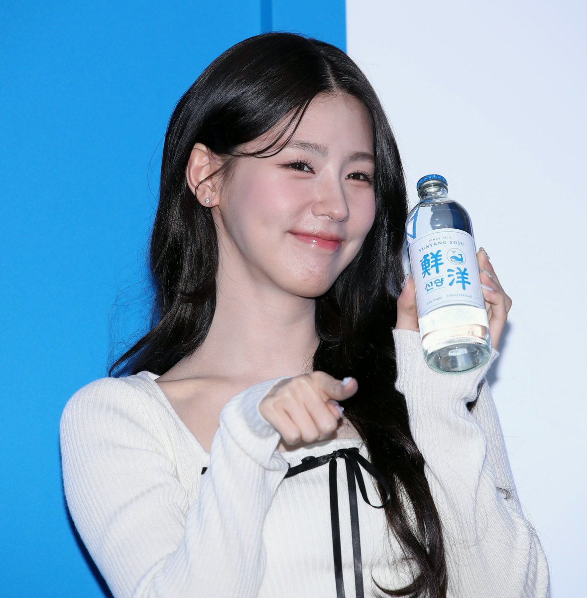 CyberpunkStar's tweet photo. #曹薇娟 #Miyeon #Kpop (G)I-DLE https://t.co/A7KU8zp0GN