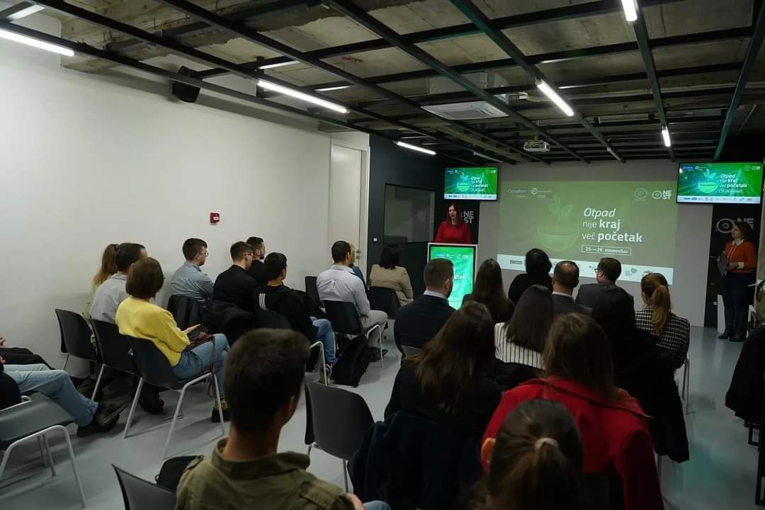 GradPg's tweet photo. U #NEST Coworking prostoru u Podgorici danas je otvoren dvodnevni hakaton za klimatske promjene, #ClimathonPodgorica, pod sloganom "Otpad nije kraj već početak". 🍀

📸 @ClimathonPG https://t.co/zcBmbodsRM
