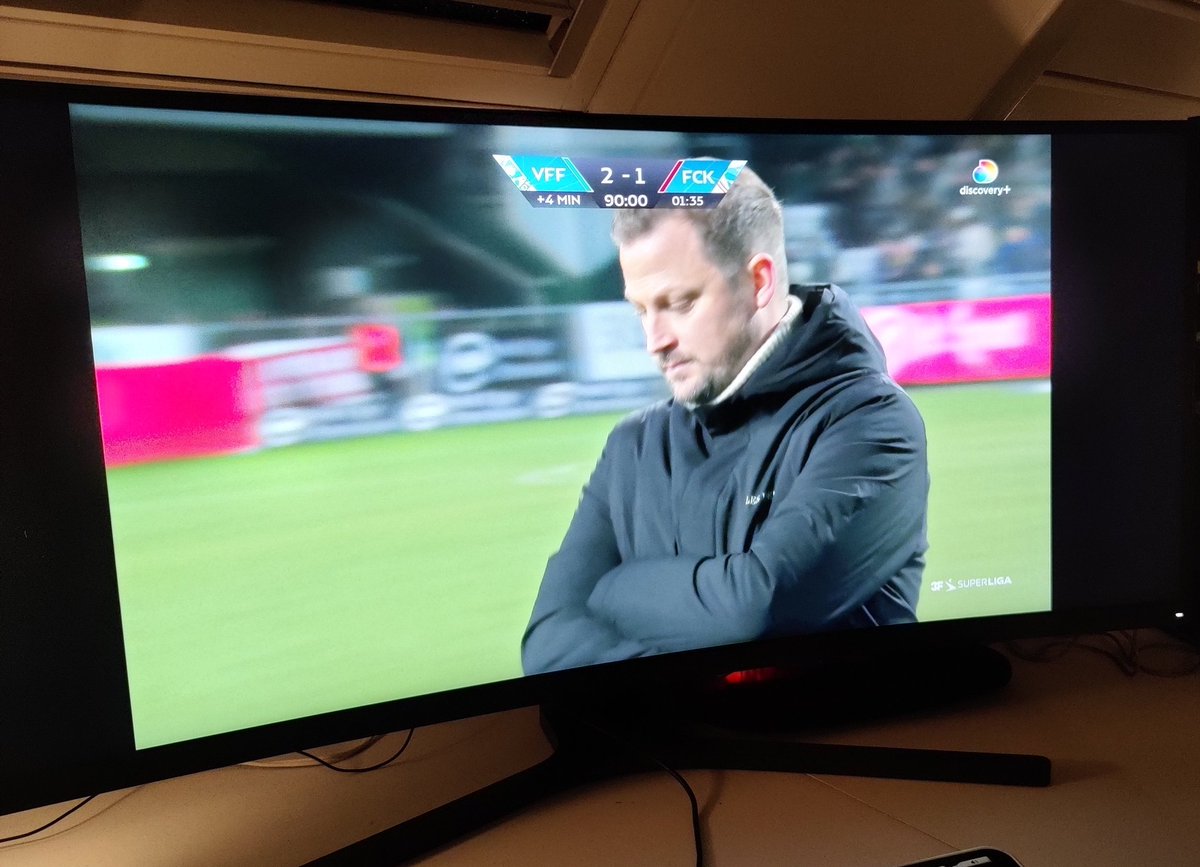 Claes Holtzmann tweet media