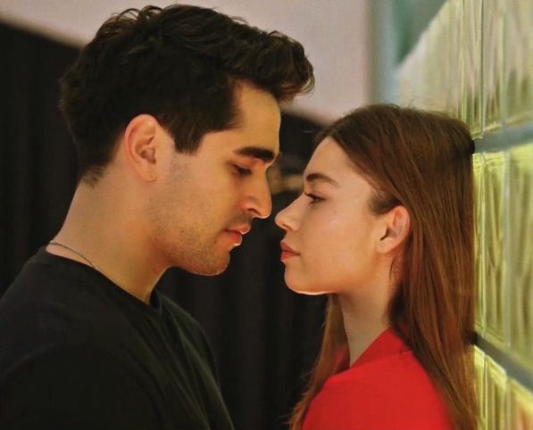 Gözümde canlanır koskoca mazi