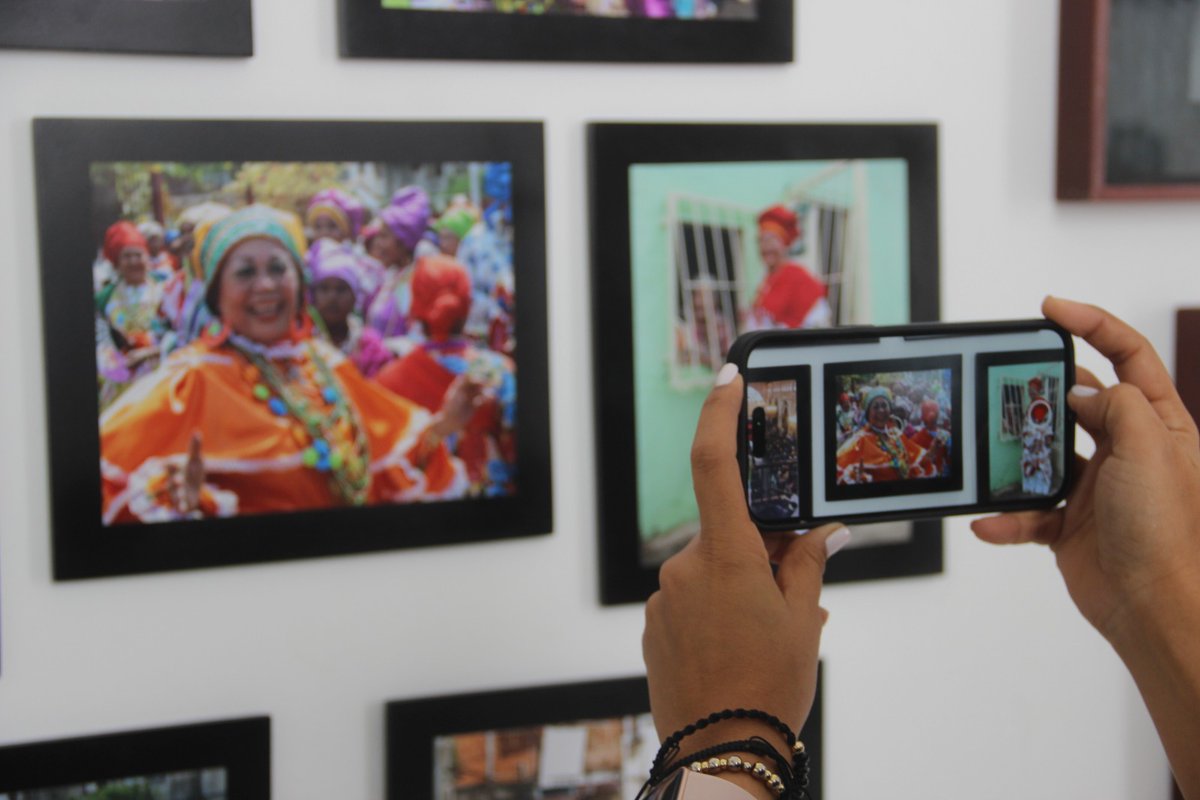 AlcDeGirardot's tweet image. Está exposición está  conformada por 86 piezas fotográficas de 26 fotógrafos de distintas regiones del país. 

#Dato 🖼️ Hay 20 piezas artísticas con realidad aumentada e interactiva 

Ven y vive la experiencia!! 

@RafaelMaracay21 
@VillegasPoljak 
#Maracay
#TodosSiPorElE5equibo