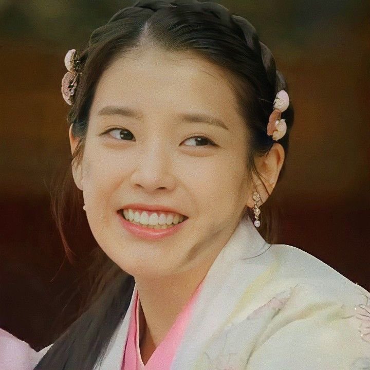 aboutkoreaa's tweet photo. aşkın mahkemesi          suçlu
yok ki                                gözlerin https://t.co/6piwLzwxGO
