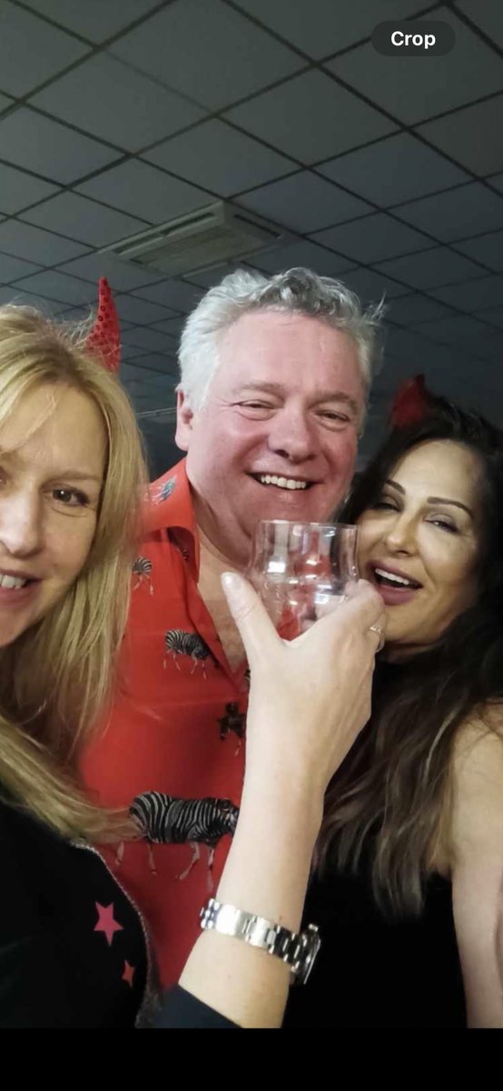 Tim Hogarth - TV Antiques Expert tweet media