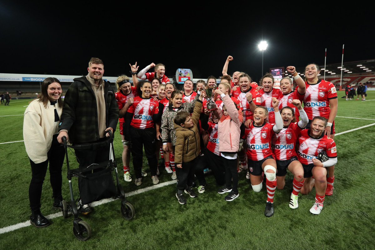 #TheSlaterCup winners! 🏆 

Picking up some silverware in our opening game. 😏

So special to play for this trophy, thank you <a href="/edslater/">Ed Slater</a> and family for your support 🙌

#AllianzPWR