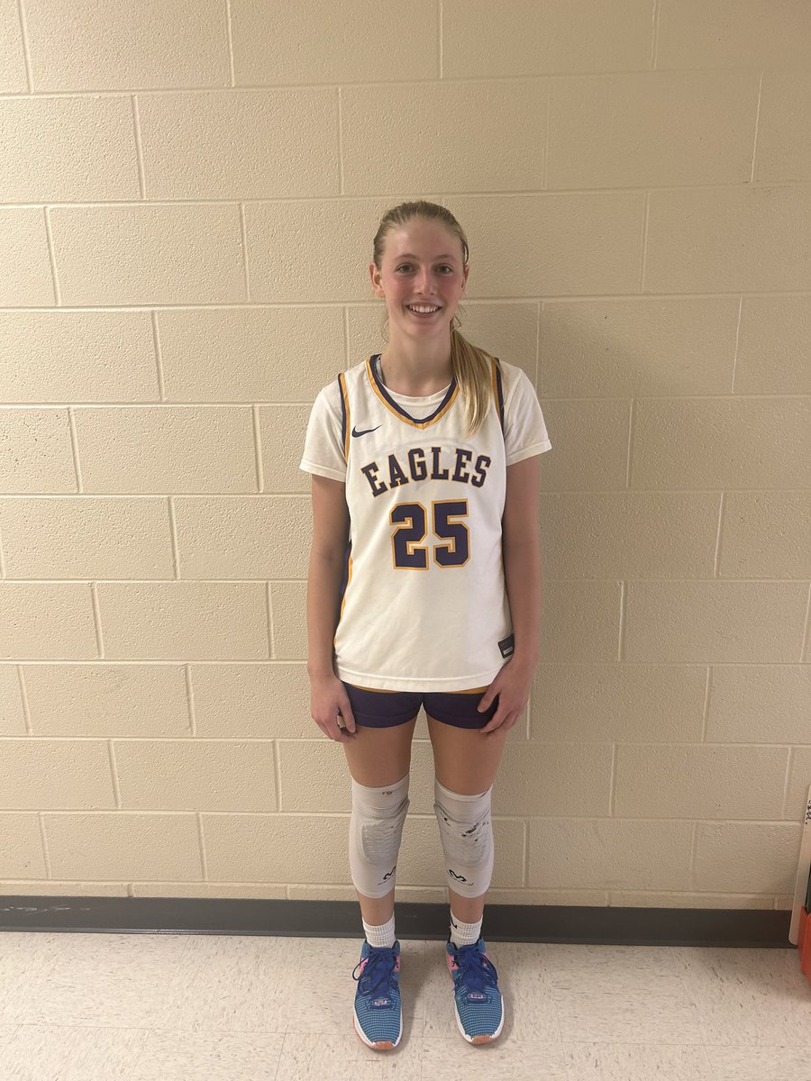 AssistReports's tweet image. Day 2 Standouts @ The Feast Showcase

Averie Farrell (2025) Richardson HS 25pts vs HSAA coaches don’t be late to the party. It’s starting to the click for this talented jr. #SkillsPayBills #TheFEAST