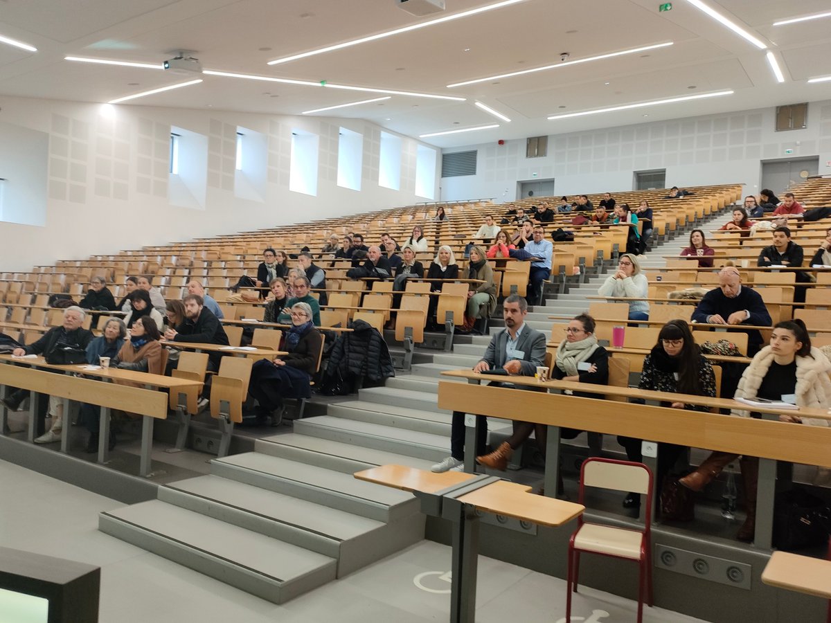 Beau succès de la Journée MICI AURA dédiée aux patients #Faculte de Médecine Lyon Sud# Merci a toute l'équipe