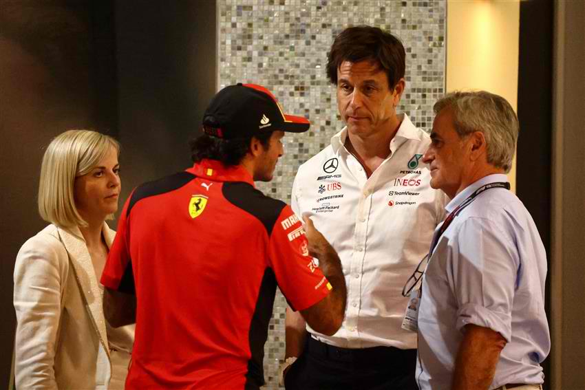 Carlos Sainz - Mercedes