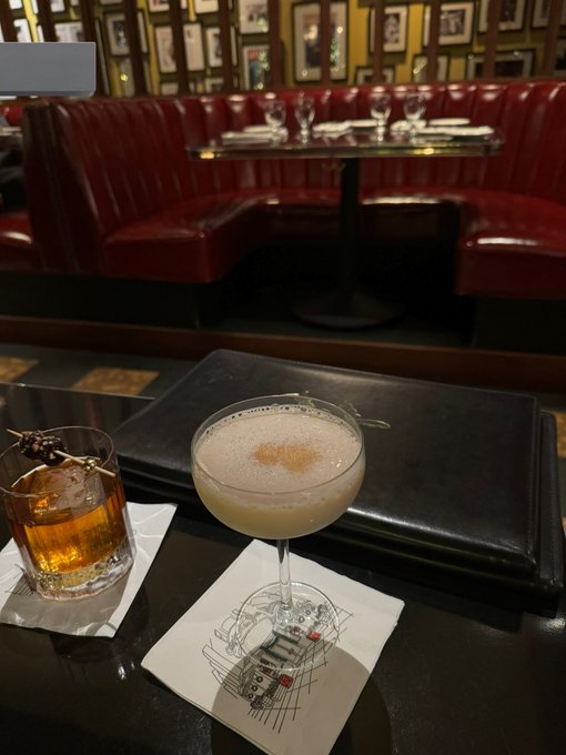 Time to pay up, boys. $250. https://t.co/6ukwlT54GM