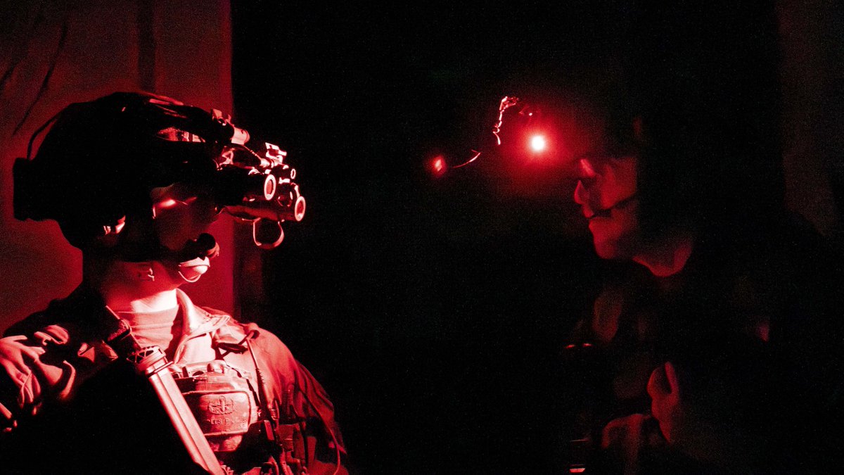 PACAF's tweet image. "Going Dark."

Airmen at @KunsanAirBase conducted an integrated night operation training with members of the 8th CES explosive ordnance disposal team; 8th OSS survival, evasion, resistance and escape team; and the 8th SFS personnel.

#PACAF2030 #ReadyAF