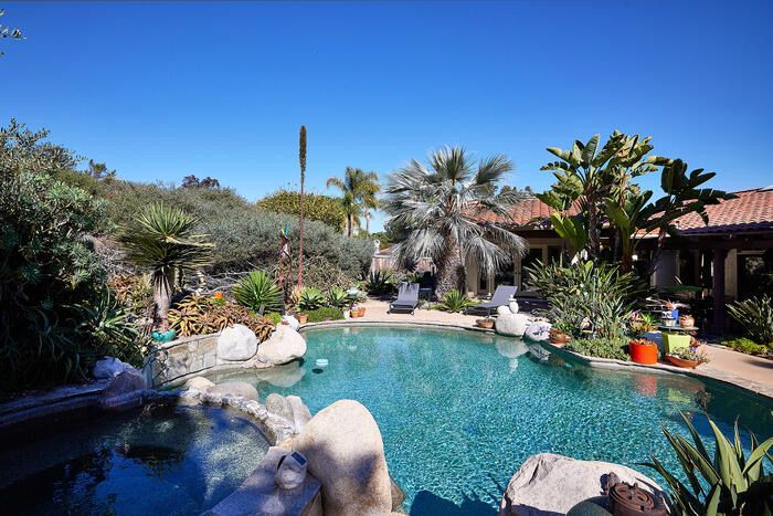 LCHomesSD's tweet photo. #FORLEASE! #FORRENT
974 Summer Holly Ln.,
#Encinitas, CA
Available June 15th-Aug. 31st, 2024.
Furnished, 2 bed/2.5 bath #singlelevel/3200 sf., on a half-acre.
Call: 760-436-5111
La Costa Sales & Rentals
Lic. #01502169
#encinitashomes
More:
https://t.co/KrUjbWSVZU https://t.co/G1kAlKR2Nu