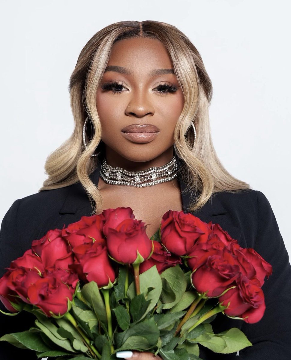 _shauniemack's tweet image. Gorgeous 🌹🌹
#ReginaeCarter #bdayloading