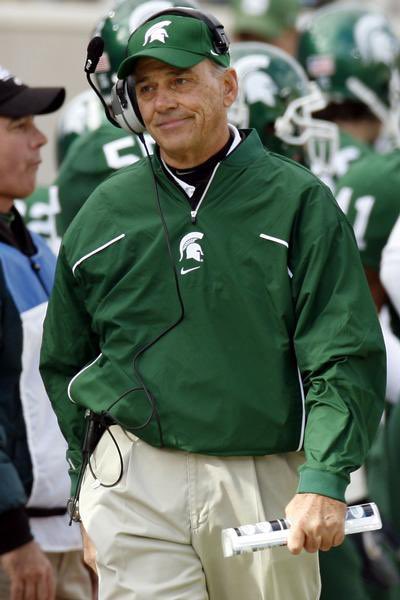 CoachSamz's tweet photo. Is @MSU_Football the first school to hire two head coaches of (pretty much) the same name? #JohnLSmith #JonathanSmith https://t.co/S93sSA2CfT