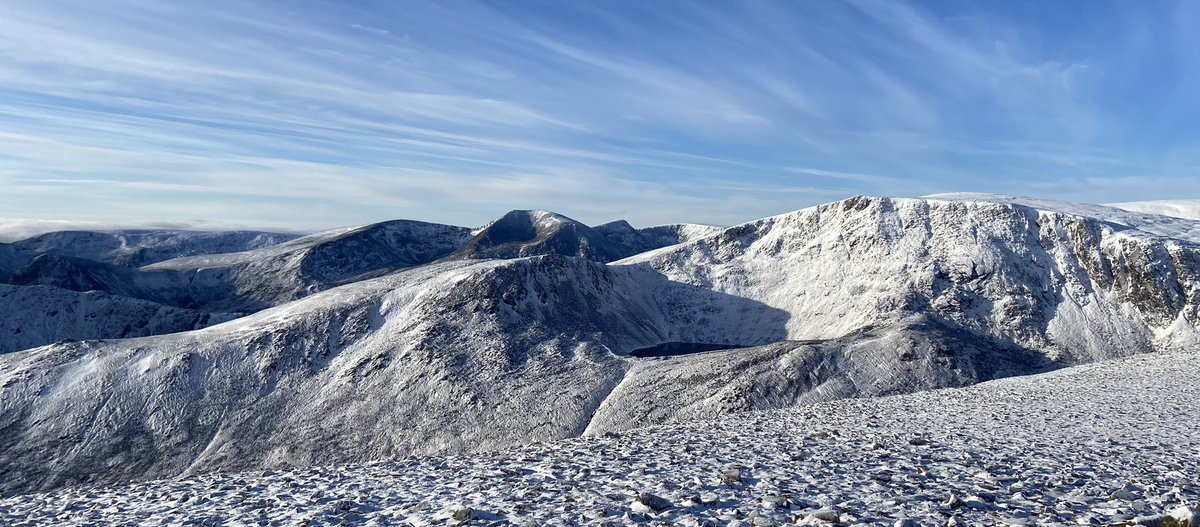 AlanLaw_'s tweet image. Stunning day on Derry Cairngorm. #Scotwinter #thinkwinter