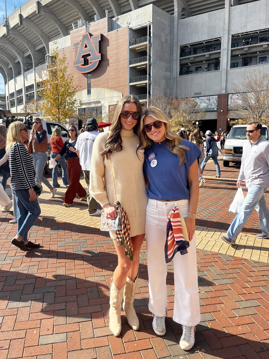 mollydorough's tweet photo. #WarEagle https://t.co/lwfpmOJwBM
