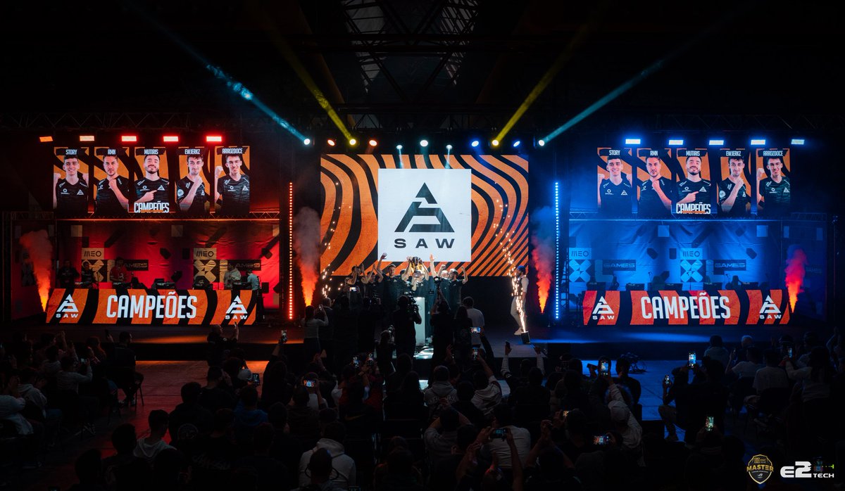 Que dia bonito para ser amante de CS, plateia cheia na primeira edição do @meoXLgames em Matosinhos enche o coração a qualquer um! Amanhã há mais 🇵🇹🇧🇷

Parabéns <a href="/sawggofficial/">SAW</a> pela quinta <a href="/MasterLeaguePT/">ESC Online Master League Portugal</a> 🏆🏆🏆🏆🏆