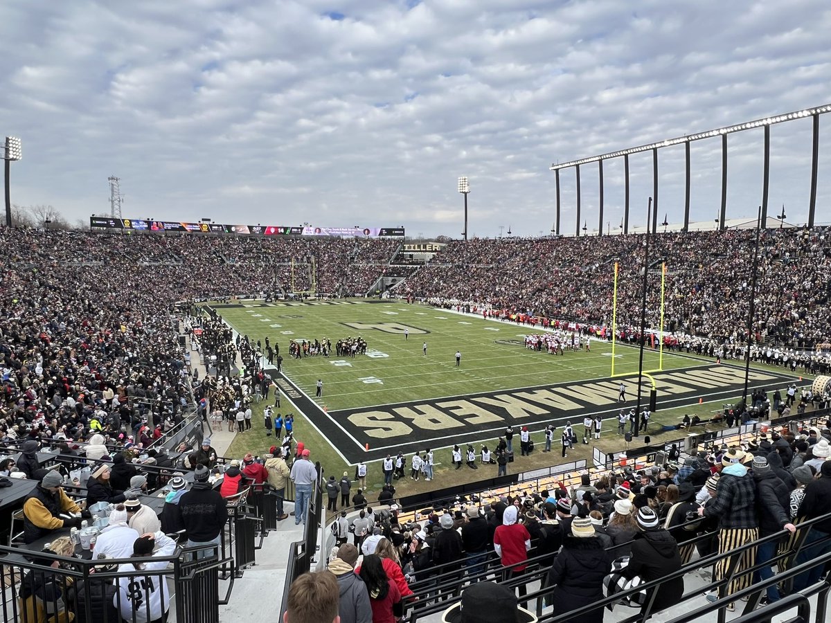 A FULL stadium for a 3-8 team on the last game of the year. Incredible fandom, incredible support. Way to go, Boilers! 

Photo from <a href="/purdueballs/">BoilerButter</a>