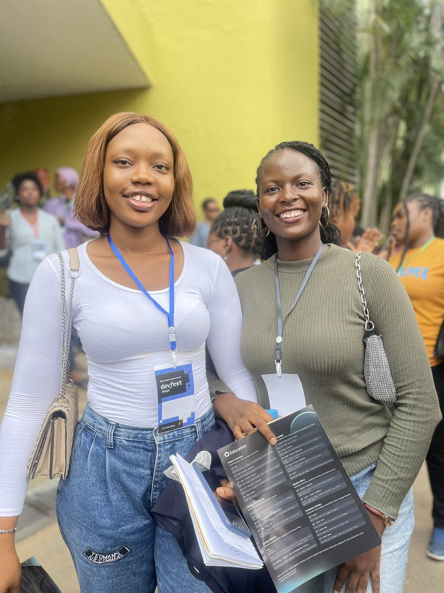DeboPrecious's tweet photo. "Networking + knowledge sharing + good company= my recipe for a perfect tech event! Feeling grateful for the friends I've made and the things I've learned along the way. Thank you DevFest Abuja”.
#DevFest2023 #DevFestAbuja #DataAnalyst #TechNetworking #FriendshipGoals #HappyPlace https://t.co/eqjKe89ZEB