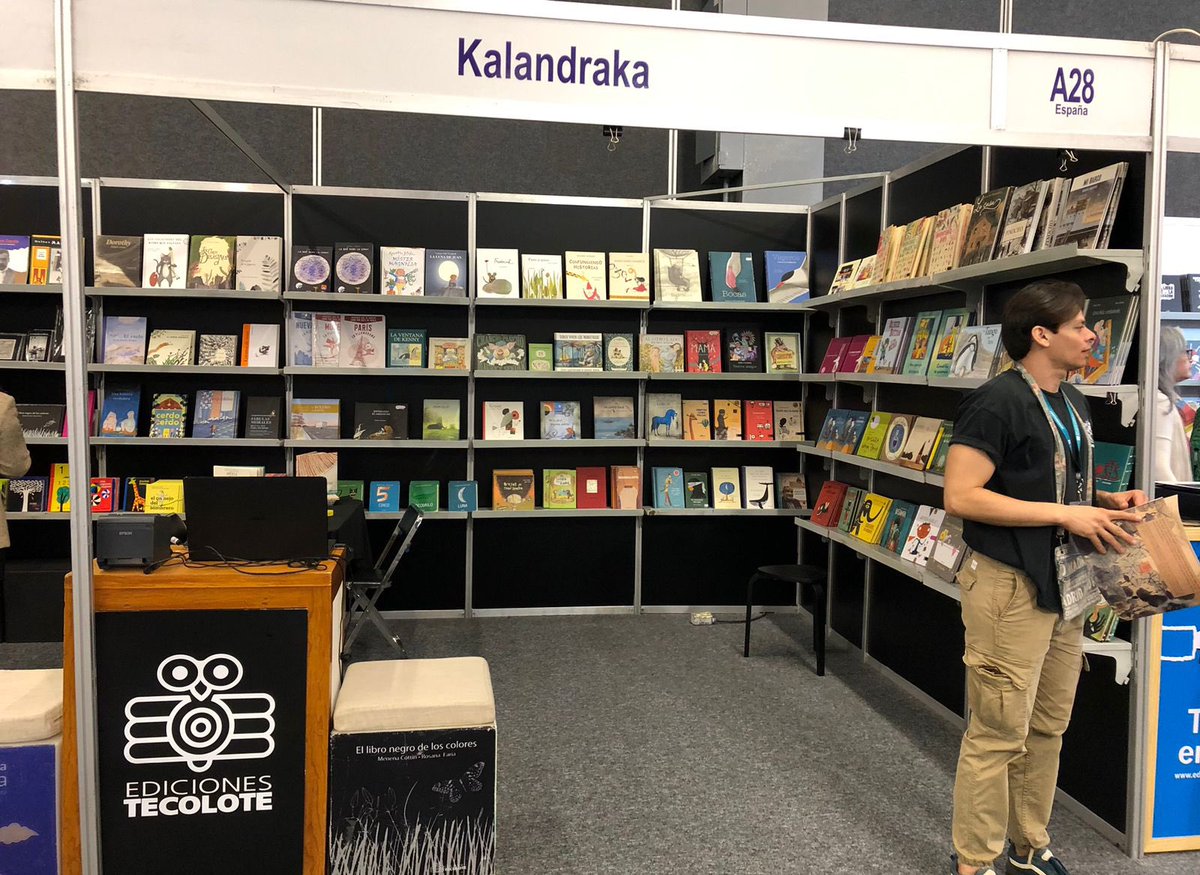 edtecolote's tweet photo. ¡Ya comenzó! 

Hoy empieza la @FILGuadalajara, visítanos en los stands A28 y A30 en el área nacional. 🦉📚 https://t.co/ap0xkauh48