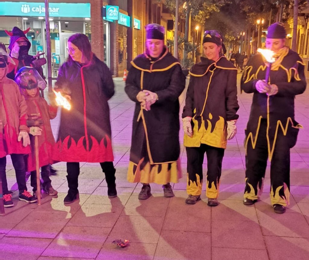 Diablesses i Timbaleres d’Itaca 🔥🥁 tweet media