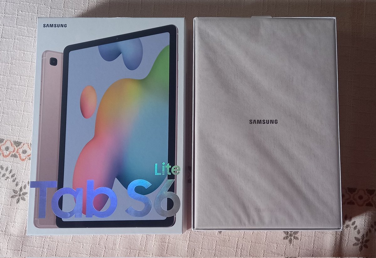 carlafrtoficial's tweet image. Chegou meu #tabletsansungs6lite presente da minha mãe! 
@magalu #Magali ❤️ 
"Agora o #burnbook não é mais um caderno é um tablet rosa maravilhoso"