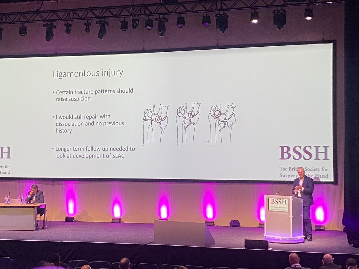 s2dnia's tweet photo. Tips from Lily Li, Ashley Newton and Dougie Russel on how to #GetItRightFirstTime putting complex distal radius fractures together and how to deal with concomitant ligamentous injuries.
#BSSHAutumn2023
#HandSurgery
@Liverpool_Ortho https://t.co/e0FB69xskT