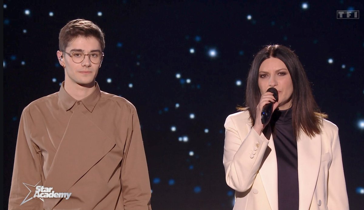 staracreact's tweet photo. Tous les italiens en PLS sur la prononciation d'Axel 😭 #StarAcademy https://t.co/5Eu6gc8Tlf