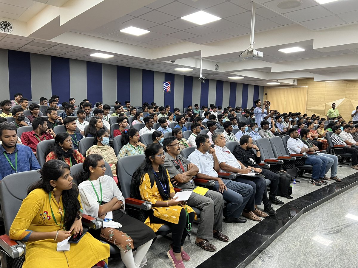 rahul25sa's tweet photo. Fantastic start to the All India #itechHackfest Hackathon with 130 teams and 600+ students participating at PSG Institute of Tech ans Applied Research Coimbatore jointly with SAP &amp; Kaar Technologies with inspiring keynotes from PSG management and @VRFerose @SAPNextGen @aerokathi https://t.co/0peu2AtFZP