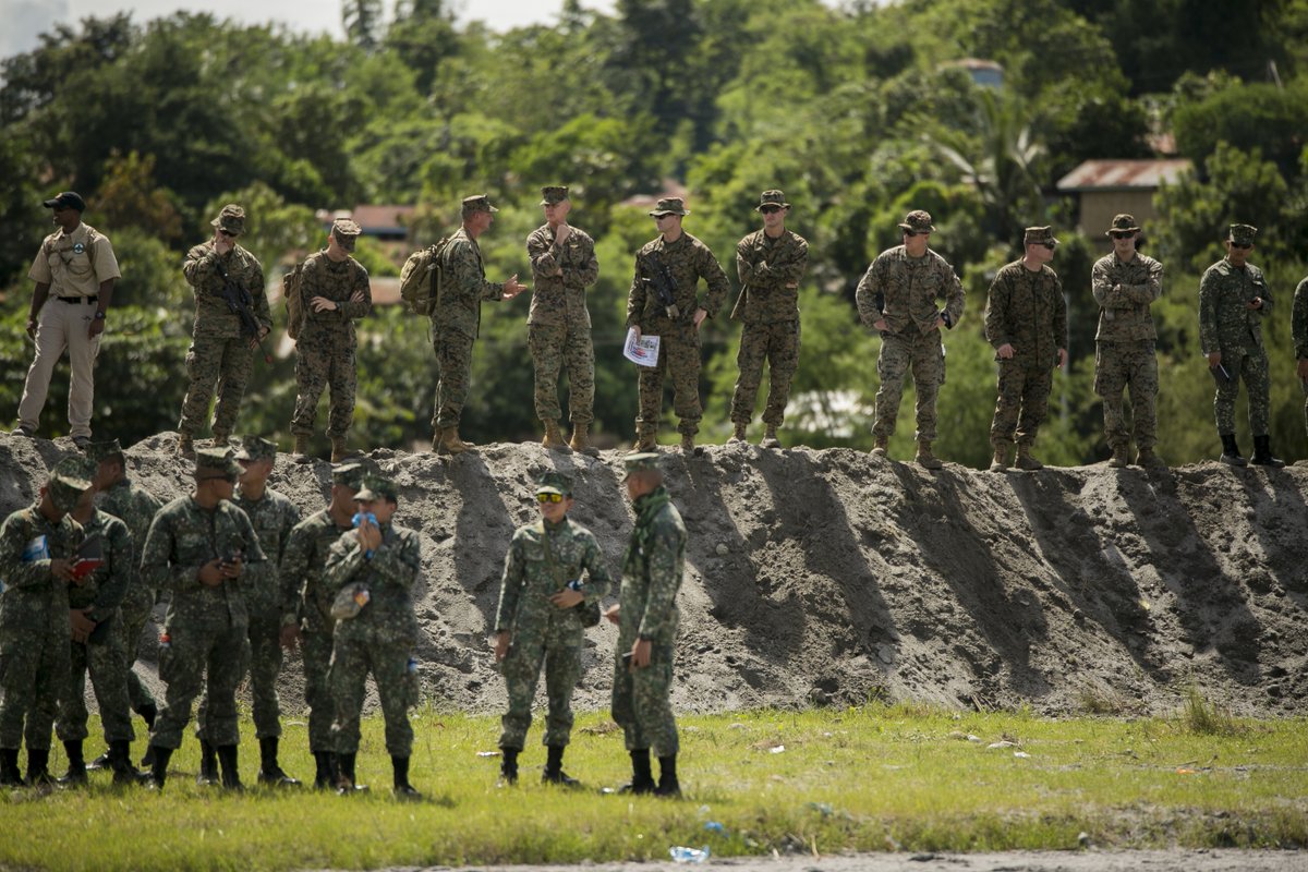 3d_MEB's tweet photo. Throwback Thursday-

In 2016, #3DMEB participated in Philippine Amphibious Landing Exercise 33 (PHIBLEX), an annual U.S.-Philippine exercise that combines amphibious capabilities and live-fire training with humanitarian civic assistance efforts to strengthen interoperability. https://t.co/cuiFQtjBIw