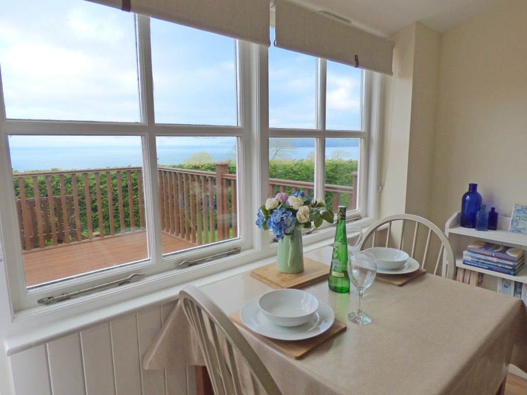 coastalcottages's tweet photo. #AugBankHol Y Bwthyn in Cwm Yr Egwlys | 27th Aug-3rd Sept | NOW ยฃ578
๐๏ธ Sleeps 2
๐ถ #DogFriendly
๐ #SeaView
๐๏ธ 400 yds from beach
๐ฝ๏ธ๐๏ธ Short drive to amenities
๐ฅพ Nr #CoastPath
๐๏ธ https://t.co/ivYJnEdx6e
#visitpembrokeshire #visitwales #coastalcottages #summerholiday https://t.co/pvMkYIaeYs