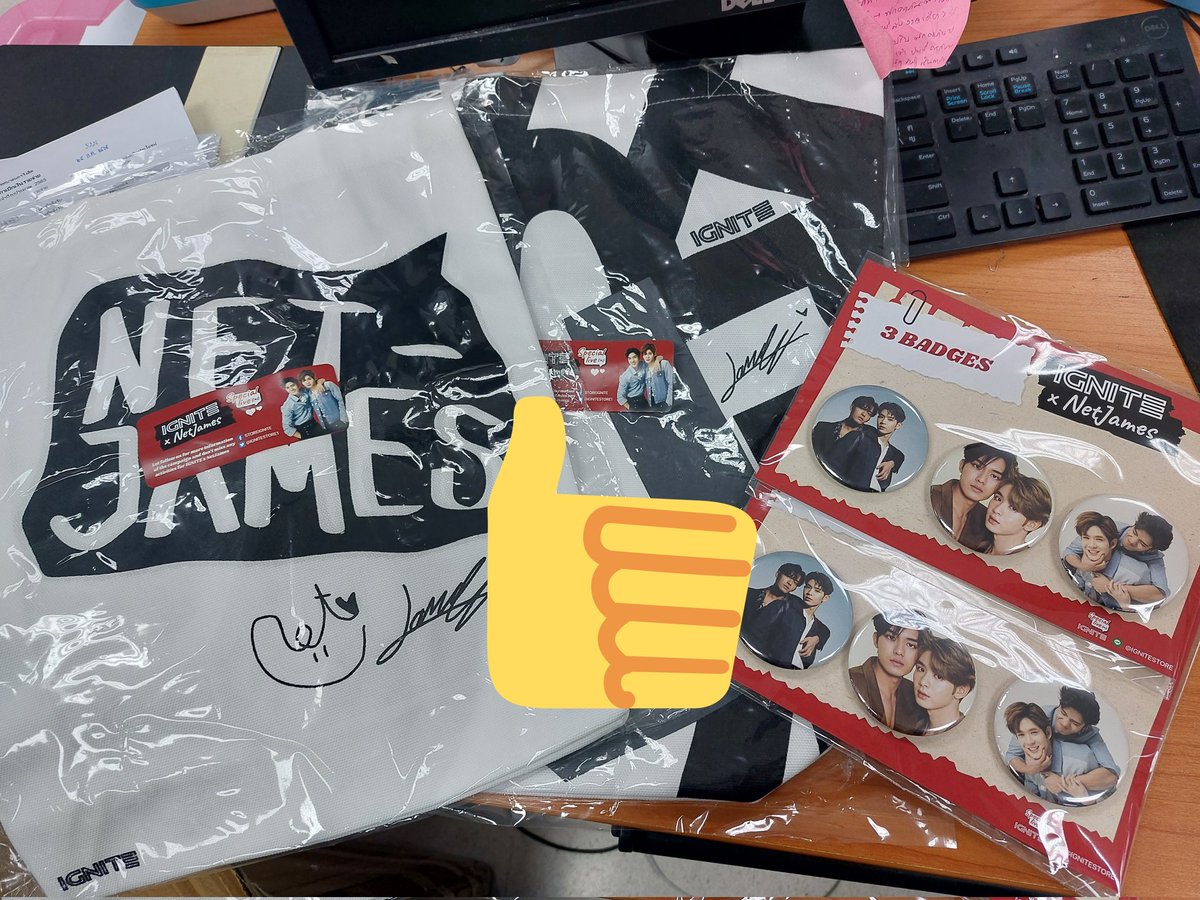 pukkondem1's tweet photo. กระเป๋าผ้ากะเข็มกลัด น่าร๊ากกกก
#netsiraphop #JamesSu #NetJames #เน็ตเจมส์
#IGNITExNetJamesLive https://t.co/gJZK8HqUDF