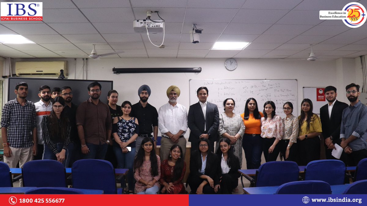 gurgaonibs's tweet photo. #AlumniCell, #IBSGurgaon had the pleasure of hosting its #alumnus Mr. Vinay Chaudhary, Sr. PM, #PublicisSapient, Mr. Nipun Nikunj, Insight Professional at #BritishTelecom, Mr. Rishab Natani, Corporate BDM at #M1xchange, and Ms. Parul Gupta, Deputy Director, #BIS. https://t.co/AUvYT6Qu0q