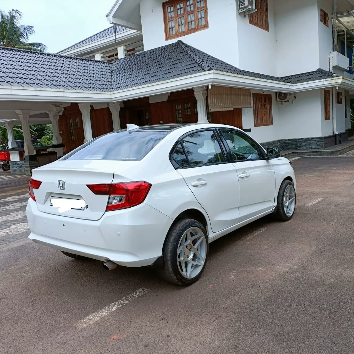 oxy_app's tweet photo. Honda City (2019)
Single Owner 
70km                  
                      More Details.......

Visit The Realoxy

App Link 👉

PLAYSTORE 

https://t.co/QUdOA4ppRR

Applestore

https://t.co/c79GpL7XY0 https://t.co/1vAenV2zNv