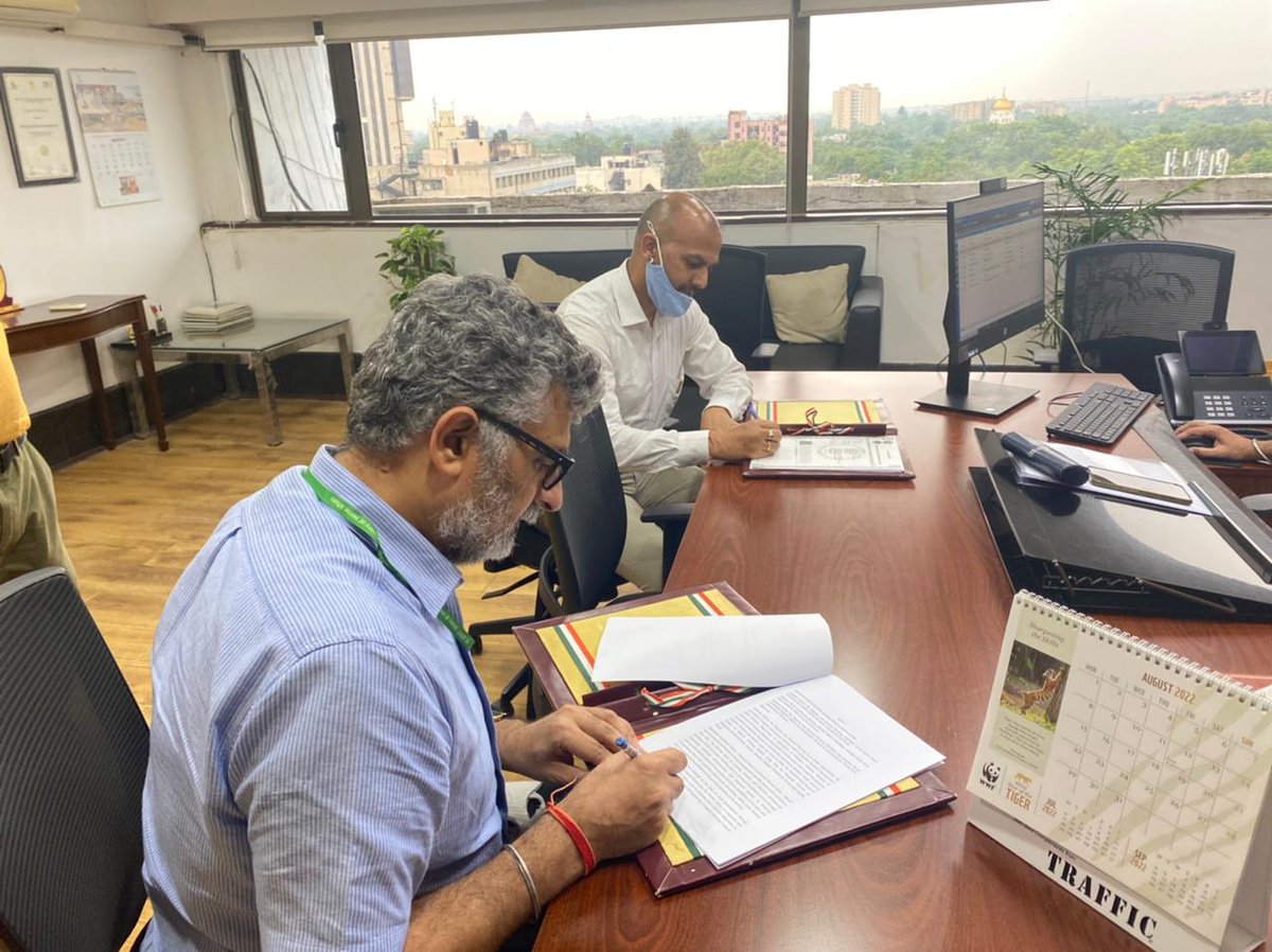 DAY_NRLM's tweet photo. #DAYNRLM and #NCONF (National Centre of Organic and Natural Farming) signed an MoU to promote Organic and Natural Farming through SHG members on 24th August, 2022 in presence of Additional Secretary, Rural Livelihoods, Shri Charanjit Singh. https://t.co/inOhOcOA66