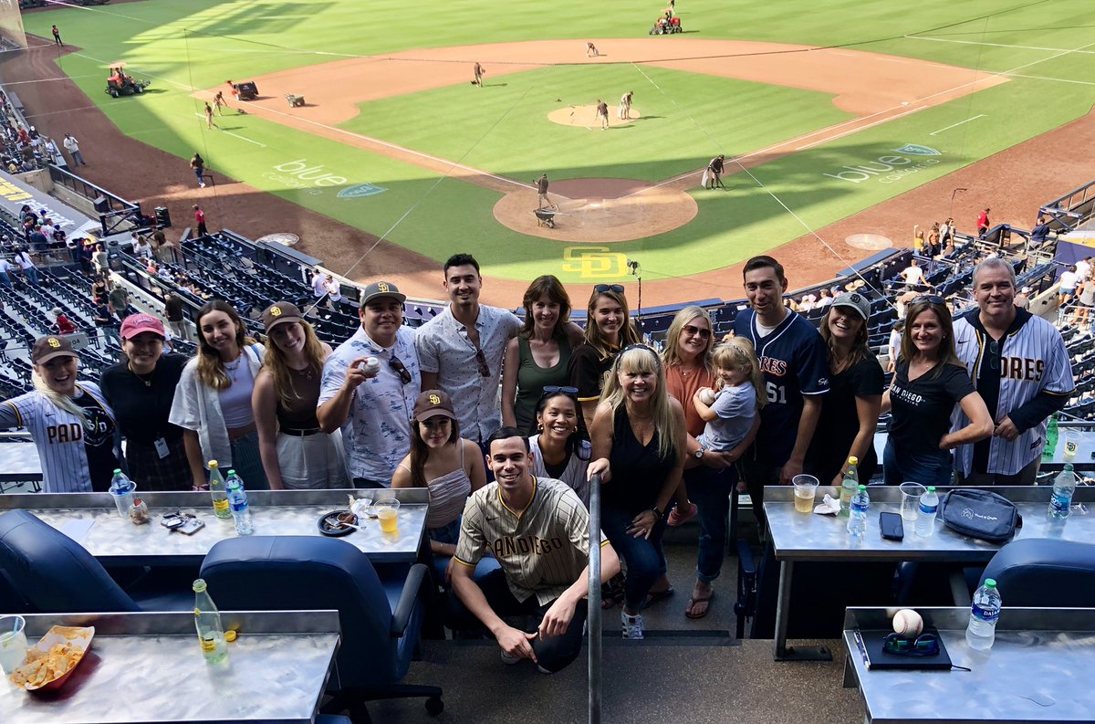 cathsmeou's tweet photo. These phenomenal people amaze and inspire me every day... the Pads may not have won today but the @SDRegionalEDC team had The. Best. Day.  Thank you @PadreTomSeidler !! https://t.co/JKgCuUAEyH