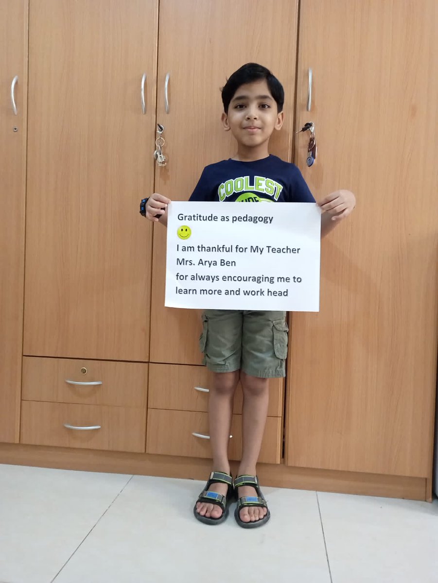 AryaBen21's tweet photo. Gratitude wave at SSIS. #StrongSchools #BestSchoolPrize #T4Edu @VikasPota @ShiningStarSchl @anurag29159611 @Deepika44008219 @MMselvaraj5 @Rabiaim26864664 https://t.co/RMTNEGLpAQ