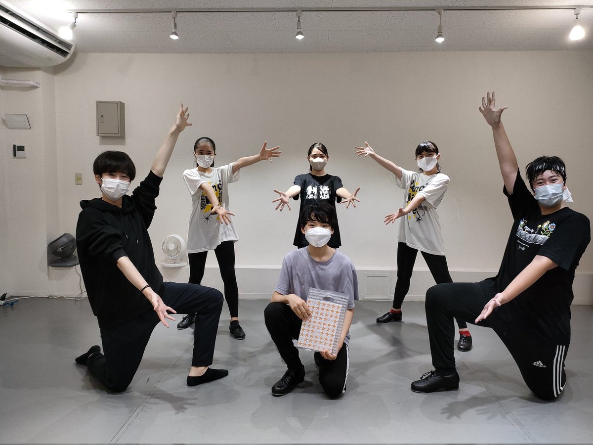 dwm_2013's tweet photo. 中学生男子達は、にょきにょきと身長が伸びて、声も変わり、1年で別人ですね😄
お誕生日おめでとう！ https://t.co/Nn3uLh2RwO
