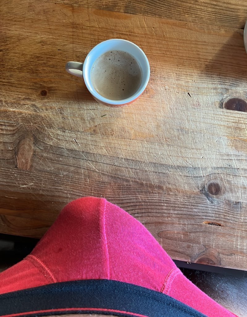 Flaffi895's tweet photo. la colazione dei campioni https://t.co/iew8KjknuA
