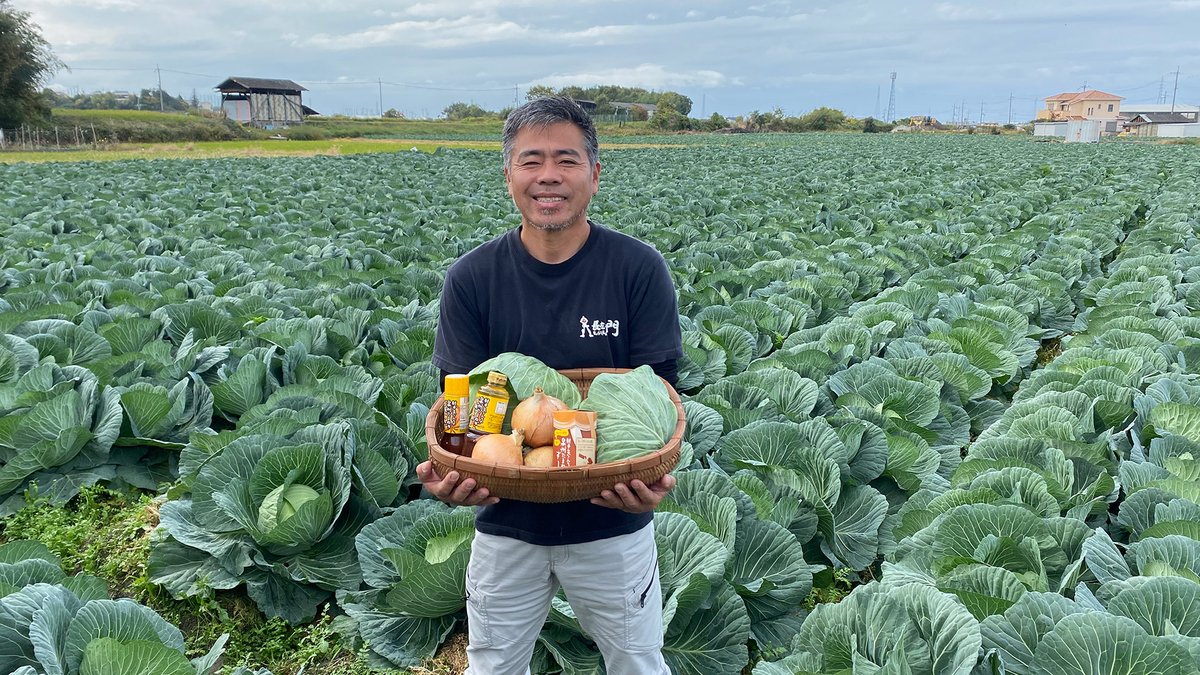 furu_con's tweet photo. 大阪府泉佐野市は、地場産品や特産品を購入し、全国のこども食堂にお届けする事業を進めています。子どもたちを支援すると同時に、市内生産者の支援にもつなげるこの取り組みは、社会貢献への思いから生まれました。
#企業版ふるさと納税 #泉佐野市 #こども食堂
https://t.co/GKE1LjMd31 https://t.co/UQTJFnwyb1
