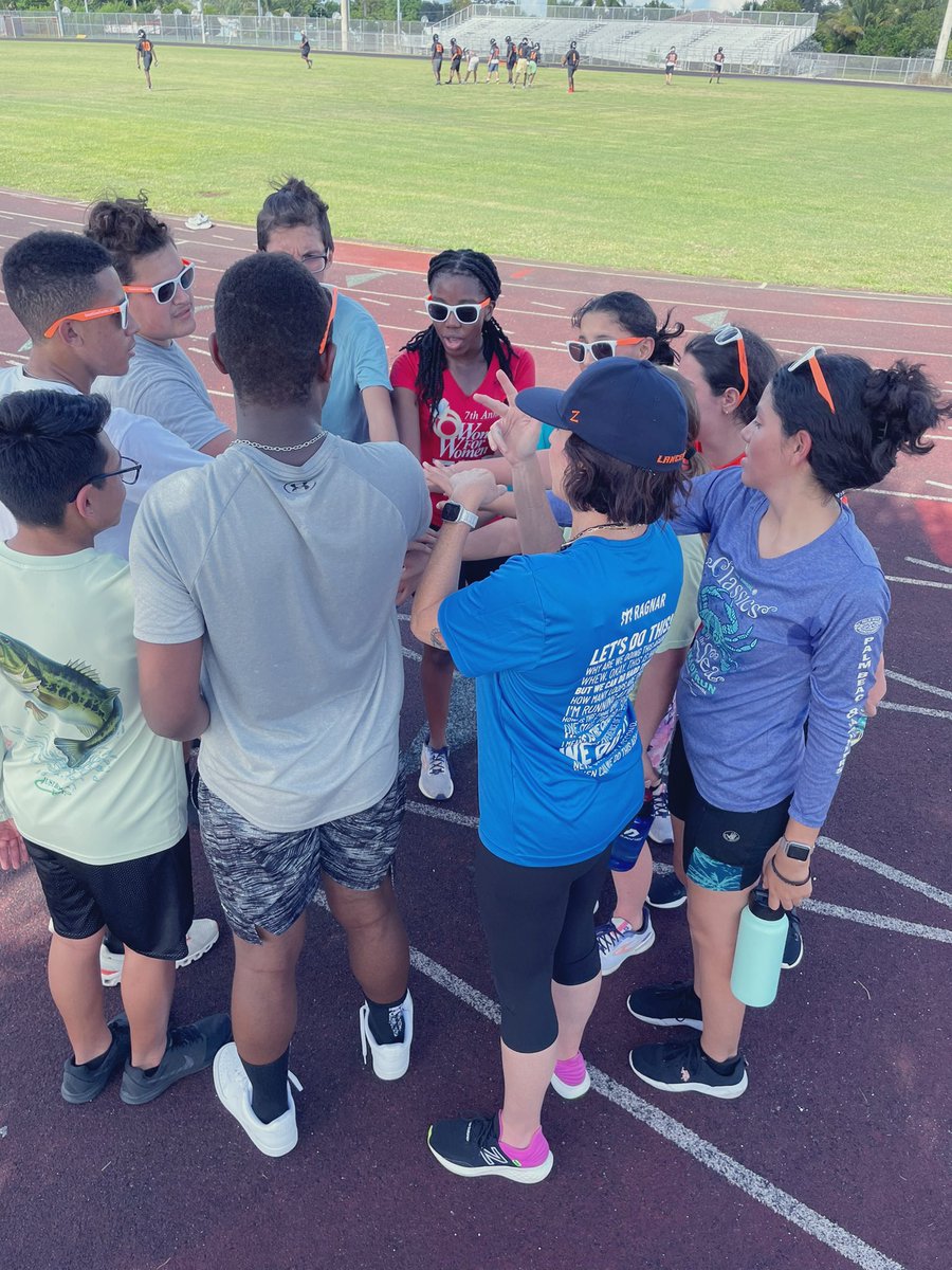 JILXC1's tweet photo. This team keeps growing…and growing….😎
Picture yourself here - then get ready to join us! We want some more Lancers out here. 🏃‍♂️🏃🏾‍♂️🏃🏽🏃🏿‍♀️🏃🏻‍♀️🏃🏾‍♀️ 
Come visit our table at the activities fair during both lunches, Thursday, 8/25 #CrossCountry 
@JILHSOFFICIAL https://t.co/iZ5vqmlJde