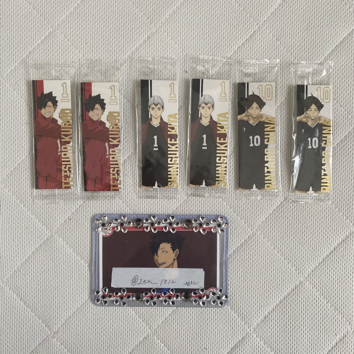 zen__1012's tweet photo. 【譲渡/買取/交換】ハイキュー グッズ ステッカー クリアカード ロングステッカー プロテインバー シール

譲> 画像1〜5

求> 定価＋送料

回収やめるため推し含めお譲りに出します。すべてスリーブ又はOPPで保管しております。
画像5をなるべく含めた方>>まとめた方優先。

※郵送のみ https://t.co/3VplI6PPSX