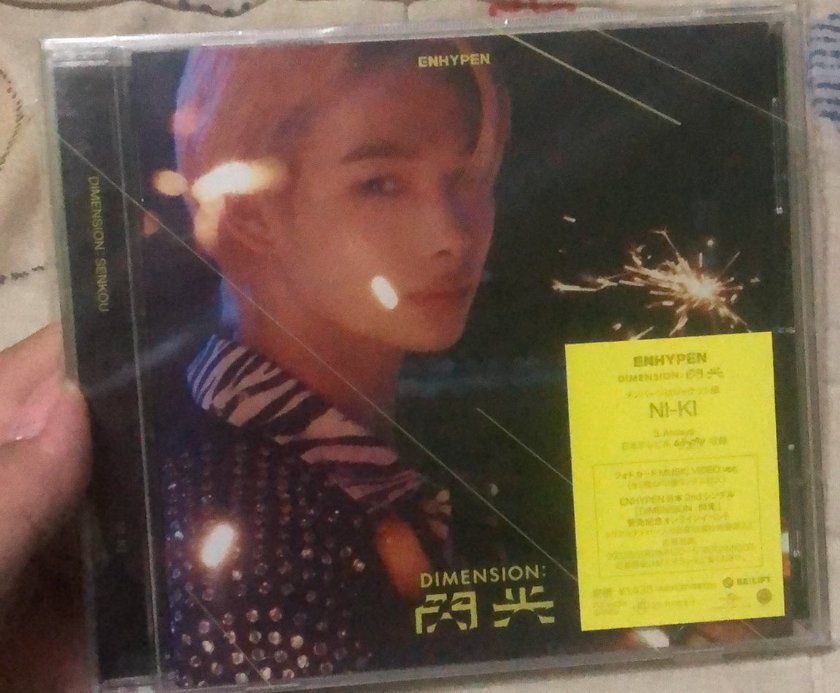 heeba_2580's tweet photo. wts lfb 

-ni-ki soljack/ni-ki versace
-700 php
mop:gcash

dm me if interested 
enhypen jungwon heeseung jay jake sunghoon sunoo niki
ni-ki dimension senkou solo jacket 
ni-ki versace riki versace senkou soljack https://t.co/jTOLhFufD9