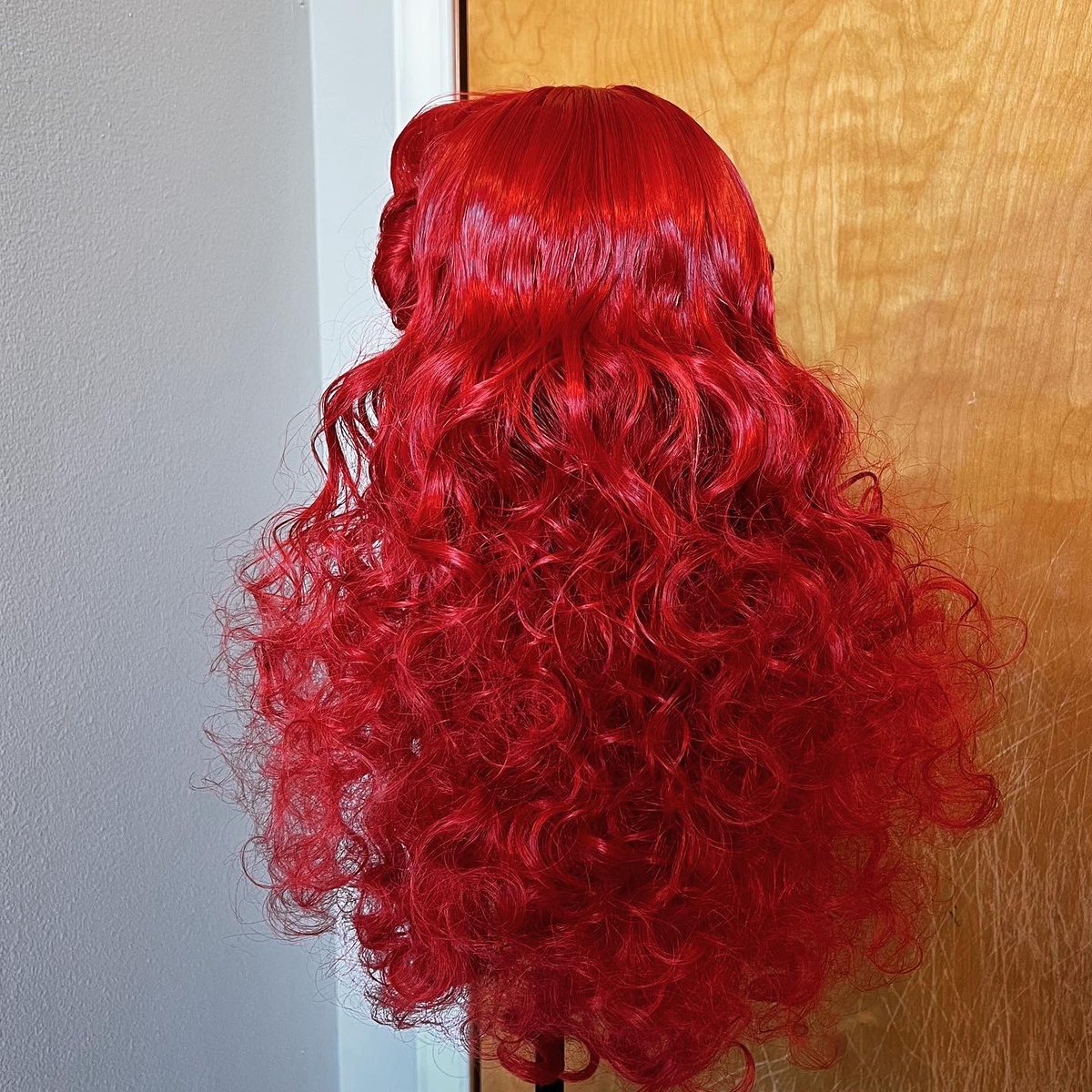 jacquelinehyde's tweet photo. Yep… I style wigs… had this one hanging about and brought it back to life! https://t.co/JkfoDR4hb9
