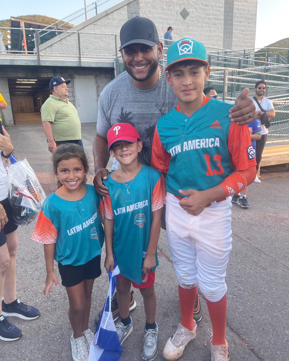 TabRivas's tweet photo. When @espn reported that #nicaragua was at the #llws with only one parent, the village heard the message and showed up to support these boys! We are so proud of their accomplishments and feel honored to have been their family for one day! @LittleLeague https://t.co/Yp4IgZ6eIF