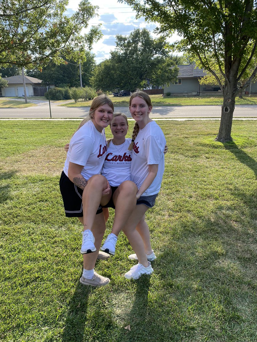 Hesston College Women's Basketball tweet media